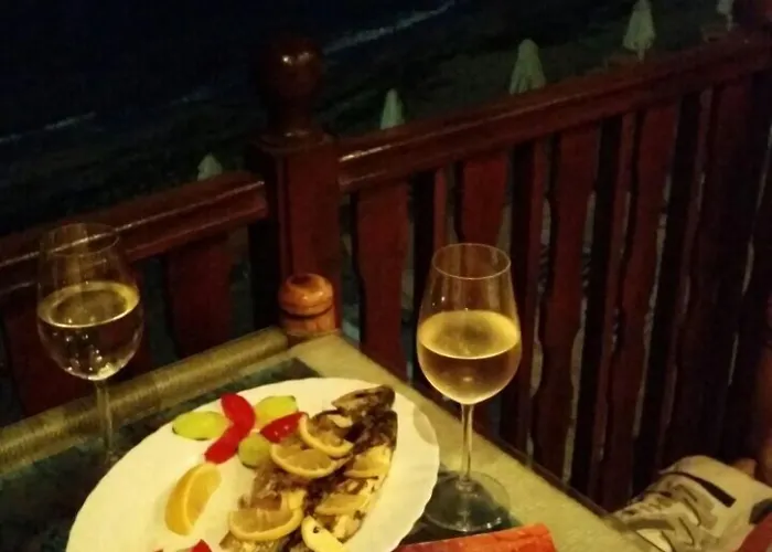 Morski Briag מלון גולדן סנדס